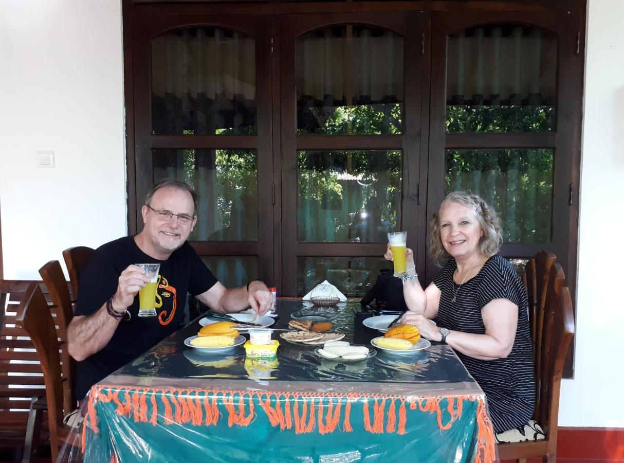 Sigiri Hibiscus Villa Sigiriya Buitenkant foto
