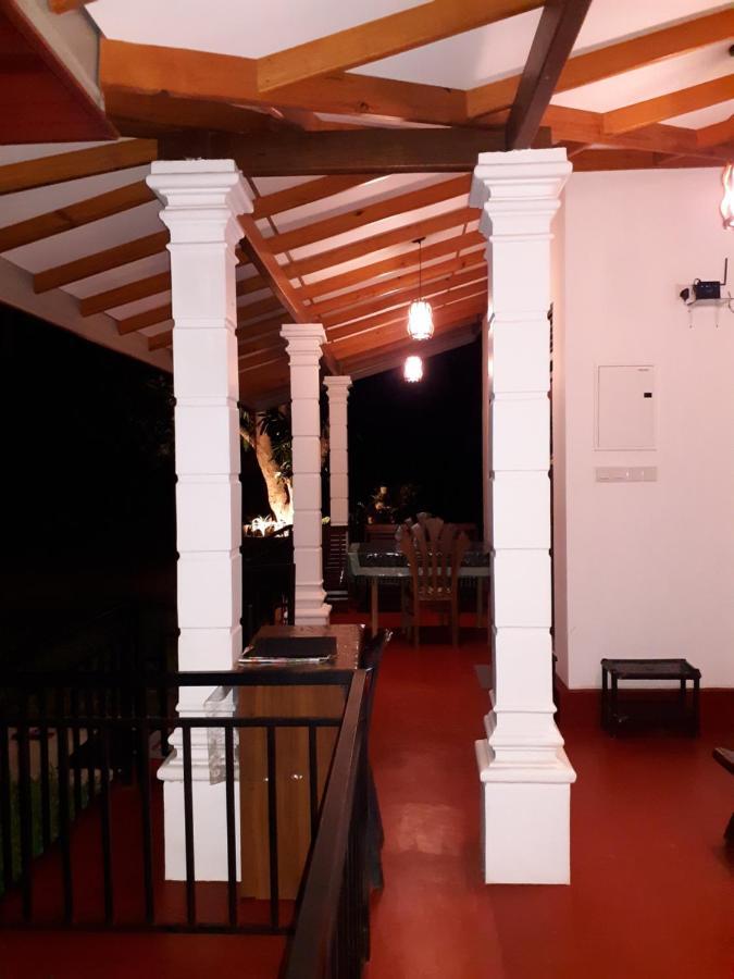 Sigiri Hibiscus Villa Sigiriya Buitenkant foto